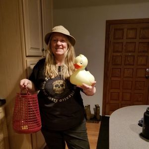 Meet your Posher, Cindy a